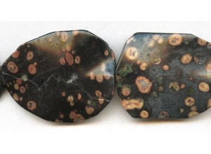 Red Spot Stone 40-50x Waved Slab