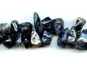 Iolite 15-22x Nugget Drop