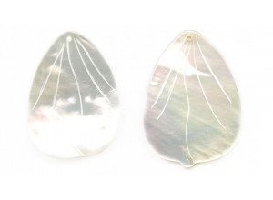 Mother of Pearl 46-50x Pendant