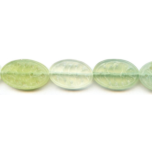 184-1524 New Jade <br>20x30 Carved Oval