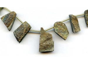 Rainbow Pyrite 14-28x Rough Drop