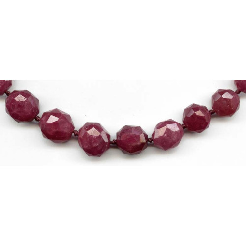 L3640-031D Ruby <br>9-13x Faceted Nugget