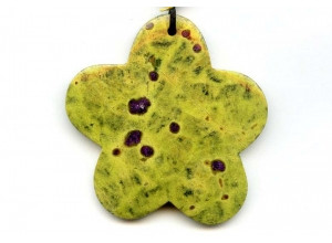 Stichtite 64x62 Flower Pendant