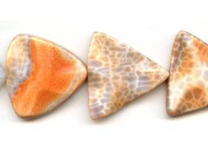 Crab Fire Agate 40mm Waved Triangle