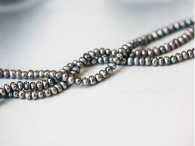 Freshwater Pearl 3-3.5mm Center-drilled
