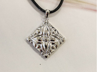 Sterling Silver 33x33 Pendant