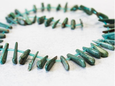Chinese Turquoise 10-30x Branch Drop