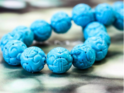 Imitation Turquoise 19-20mm Carved Round