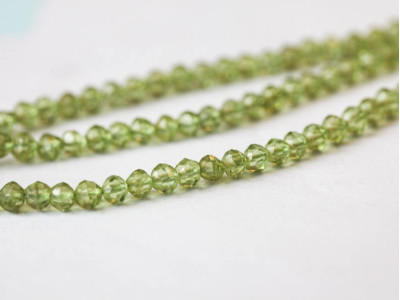 Peridot 4mm Faceted Round