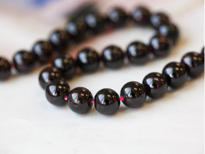 Garnet 8.5-9mm Round