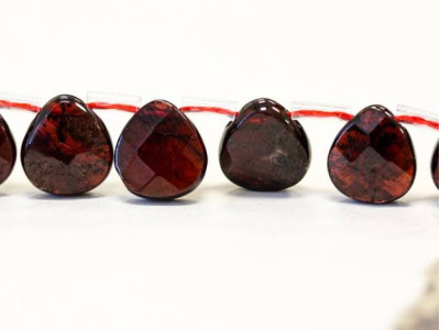 Garnet 10x10 Flat Pear Briolette