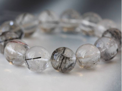 Tourmalinated Quartz 17-19mm Round Bracelet