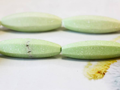 Lemon Chrysoprase 14x40 Hexagon Oval Rice