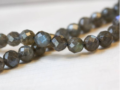 Labradorite 8mm Faceted Round