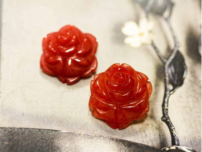 Red Jade 25mm Flower Pendant