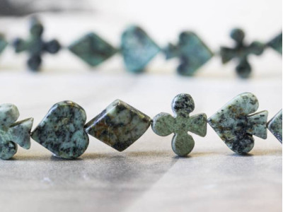 African Turquoise 14-16mm Poker Suits