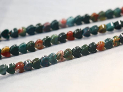 Blood Stone 4mm Heart