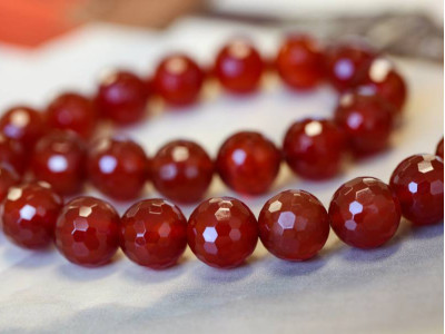Carnelian 12mm Faceted Round