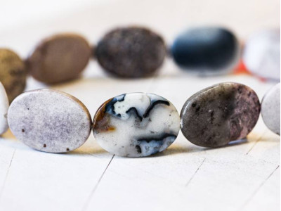 Crazy Lace Agate 22x30 Flat Oval