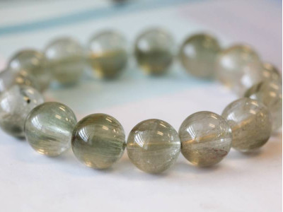 Lodalite 15-16mm Round Bracelet