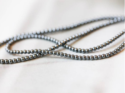 Hematine 2mm Round