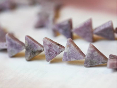 Lepidolite 14mm Triangle