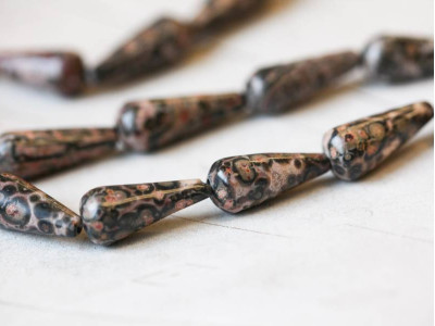 Leopard Skin Jasper 9x22 Teardrop