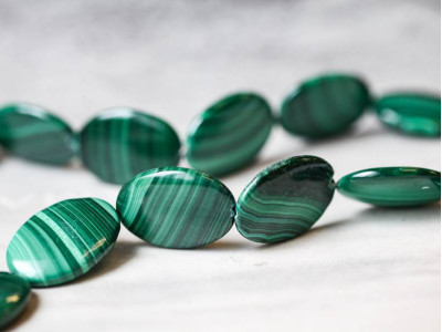 Malachite 18x25 Flat Oval