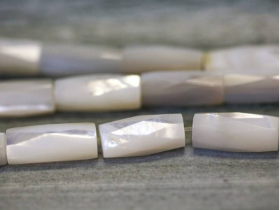 Mother of Pearl 10x20 Faceted Tube