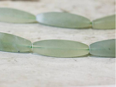 New Jade 11x40 Triangle Oval