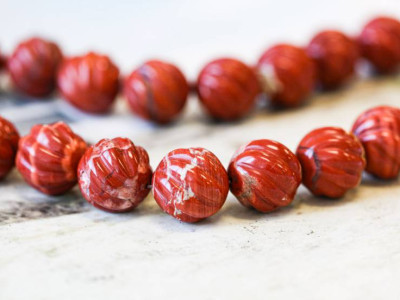 Red Jasper 18-19mm S-Corrugated Round