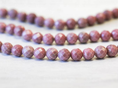 Rhodonite 8mm Faceted Round
