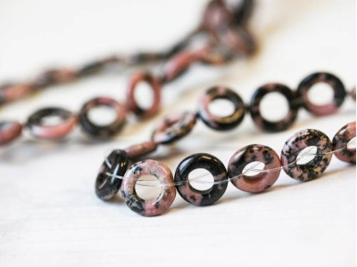 Rhodonite 12mm Donut