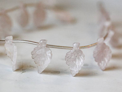Rose Quartz 15x25 Twisted Leaf Drop