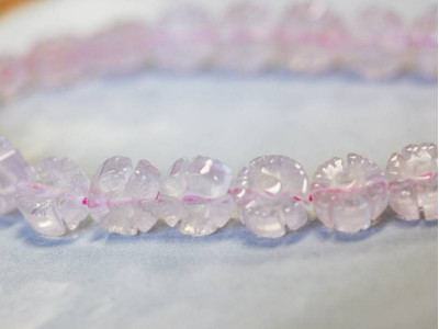 Rose Quartz 10mm Flower