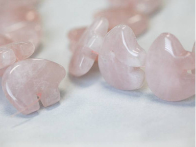 Rose Quartz 30x22 Bear