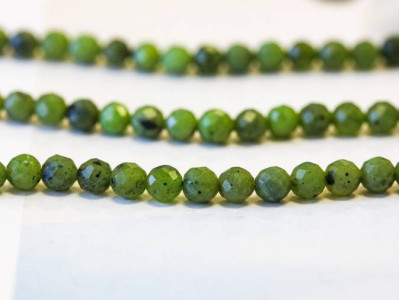 Green Jade 6mm Faceted Round