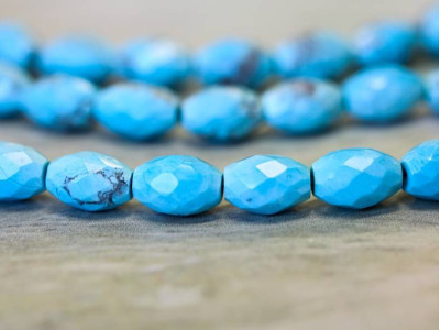 Turquoise Howlite 7x10 Faceted Oval