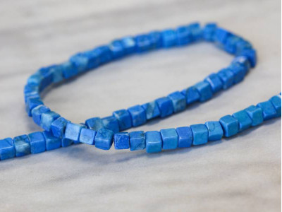 Turquoise Howlite 4x4 Cube