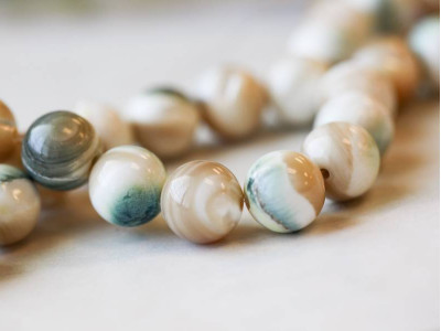 Natural Mother of Pearl 12mm Round