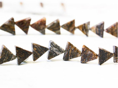 Golden Amphibolite 12x12 Triangle