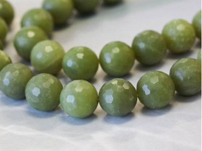 Olive Jade 18mm Faceted Round