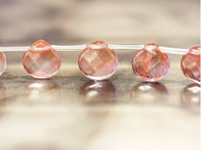 Cherry Quartz 10mm Flat Pear Briolette