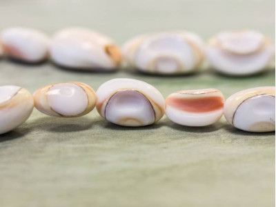 Pink Mother of Pearl 8x10 Oval Nugget