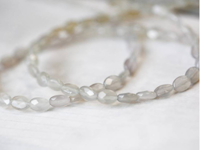 Gray Onyx 5x7 Faceted Flat Oval