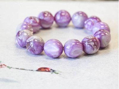 Dyed Mother of Pearl 16mm Round Bracelet