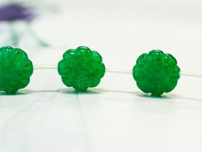 Emerald Jade 15mm Flower
