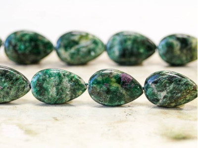 Ruby in Fuchsite 13x18 Flat Pear