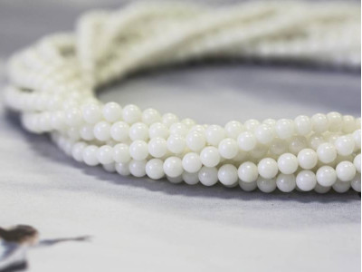 White Coral 3.5mm Round