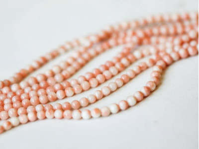 Dyed Coral 3-3.5mm Round
